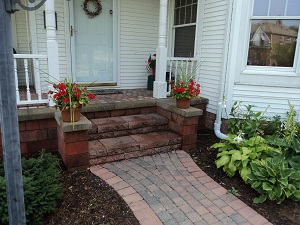 Five Reasons to Consider Brick Pavers for Your Home’s Walkway Post Thumbnail