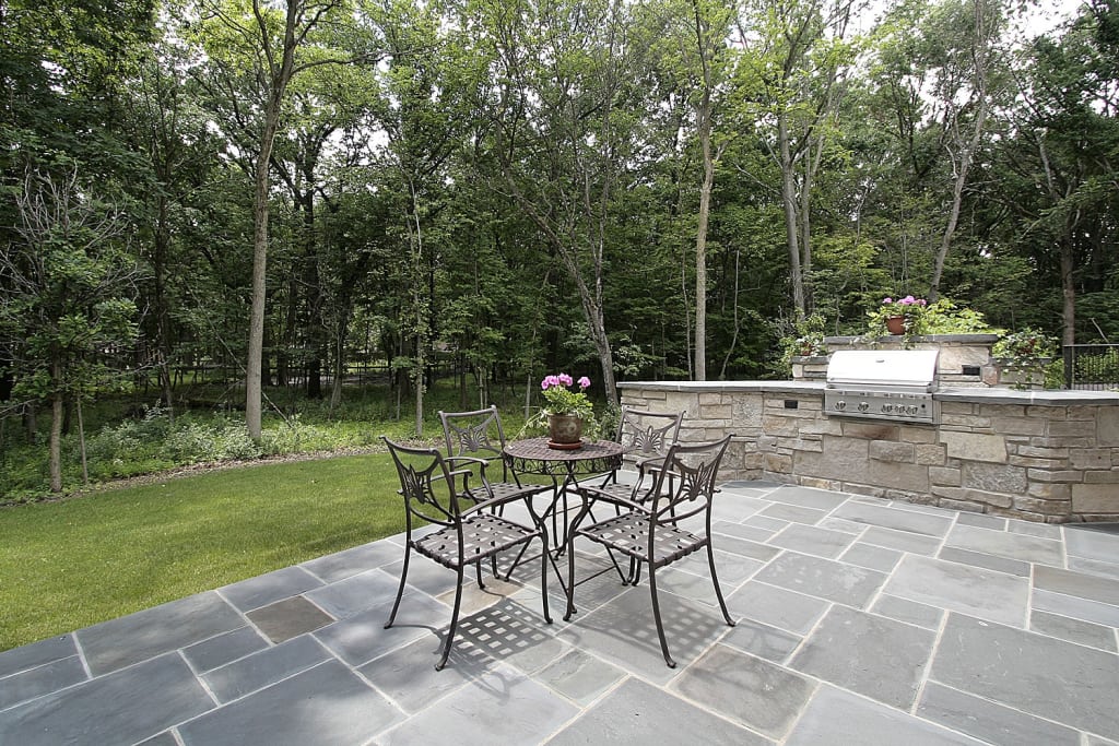 Which Type of Natural Stone is Right for Your Hardscape? Post Thumbnail